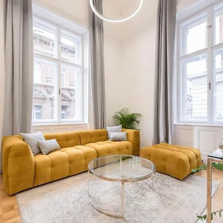 公寓 Andrassy With Free Parking