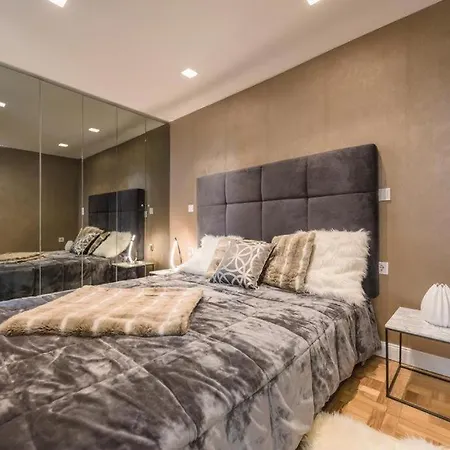 公寓 Andrassy With Free Parking *